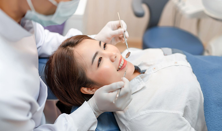 điều trị sâu răng tránh biến chứng đến viêm xoang