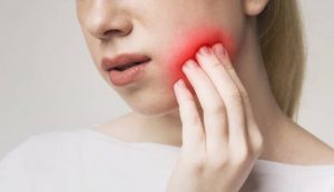 Viêm khớp thái dương hàm: Nguyên nhân, dấu hiệu và điều trị