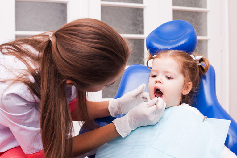 Cách điều trị sún răng cho trẻ
