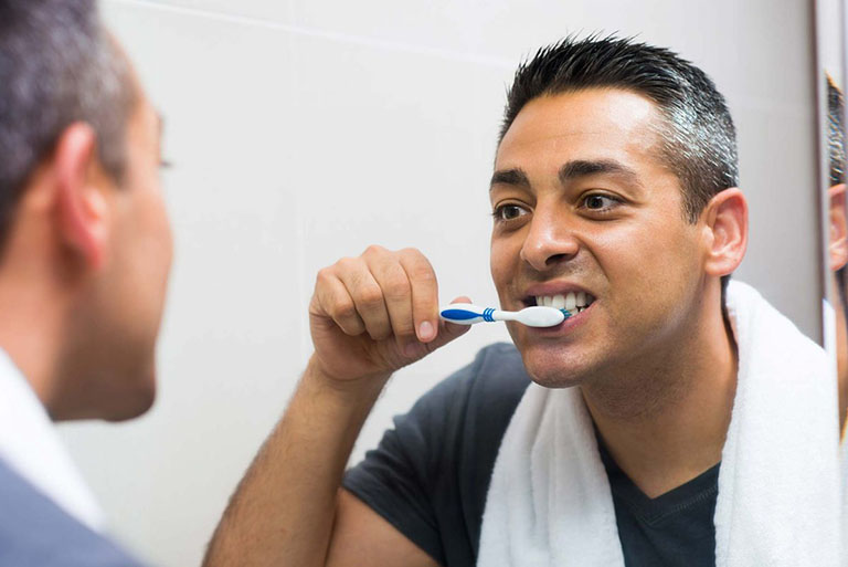 Bọc răng sứ nguyên hàm giá bao nhiêu