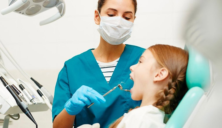 Nên khám nha khoa, kiểm tra răng hàm định kỳ