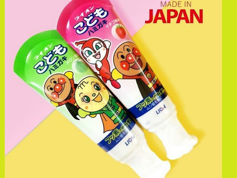 Kem đánh răng nuốt được của Nhật cho trẻ