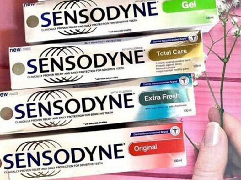 kem đánh răng Sensodyne có loại nào, giá bao nhiêu