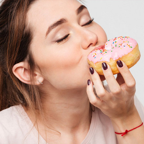 Ăn nhiều đồ ngọt tăng nguy cơ sâu răng