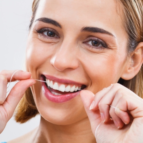 Chú ý chăm sóc sức khỏe răng miệng để hạn chế đau nhức